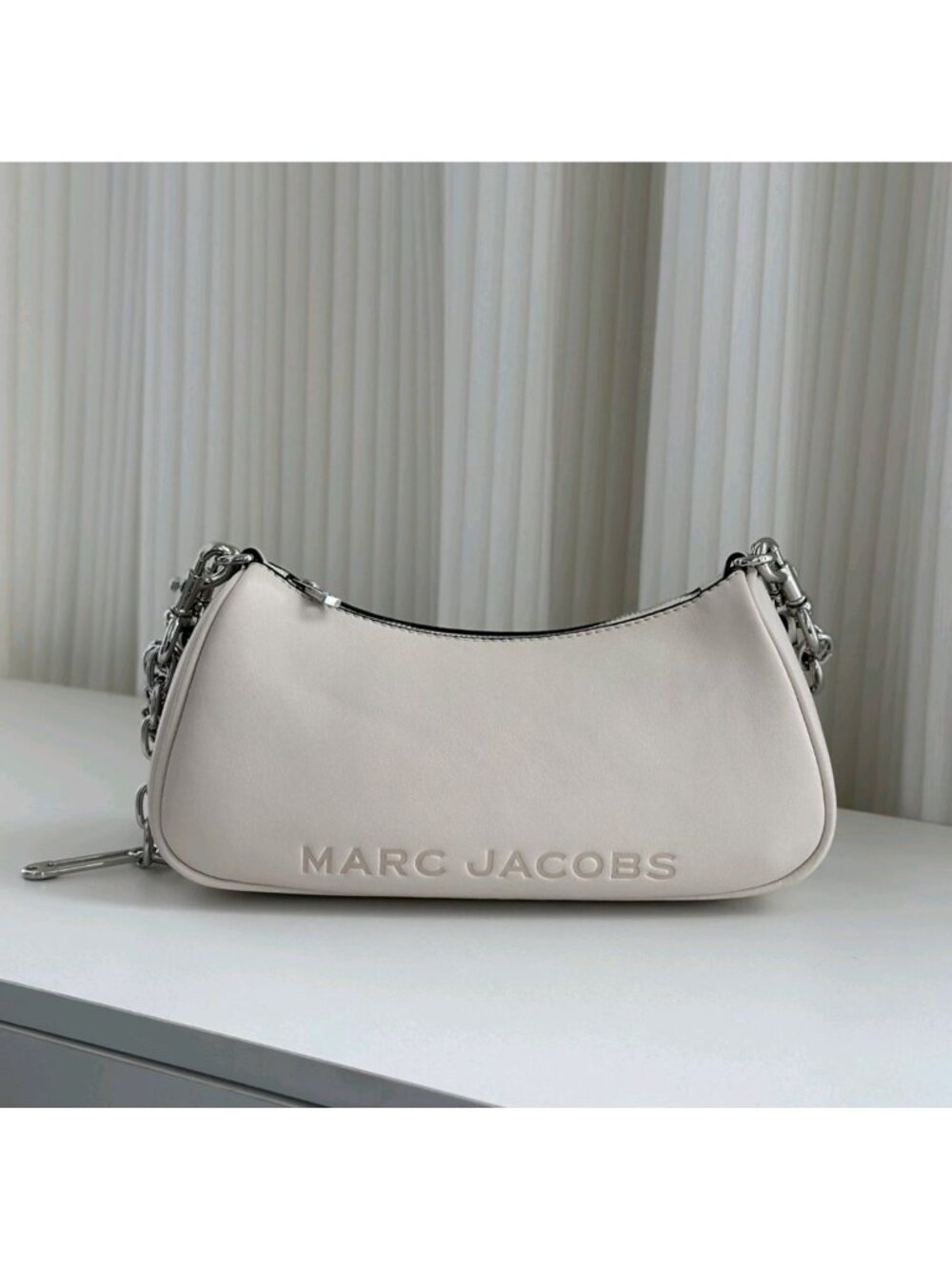 Marc Jacobs The Star Charm Leather Shoulder Bag White OS - Picture 2 of 14